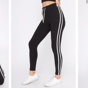Side Stripe Legging